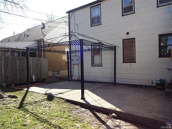 5th image of 20 Cornell Ave