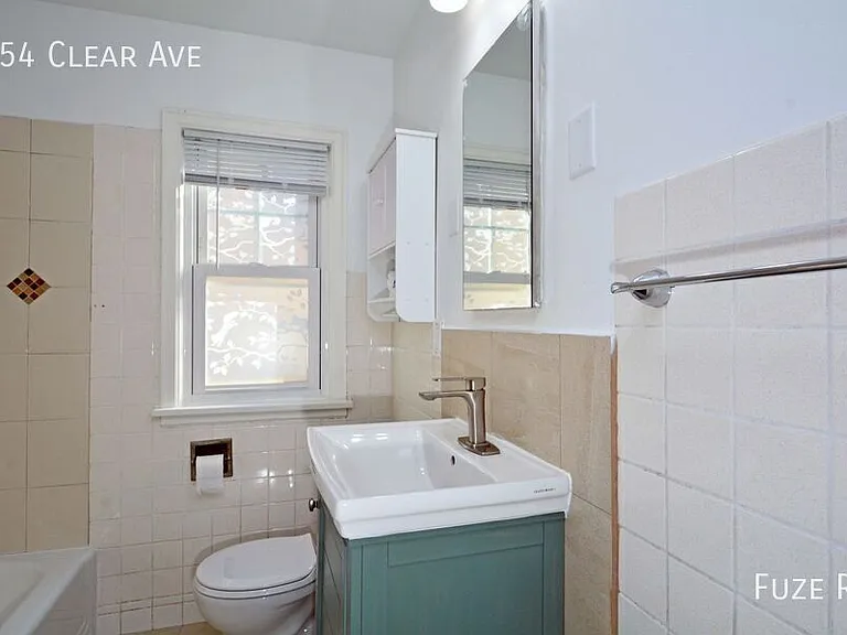 654 Clear Ave — Photo 8