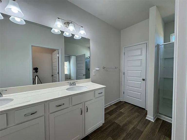 4 Bennett Way — Photo 24