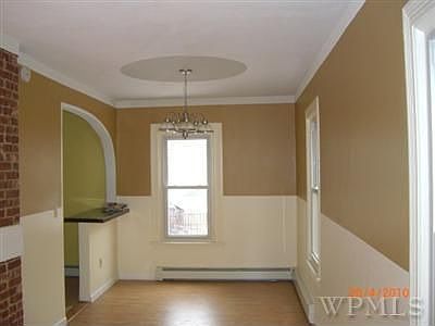 4th image of 62 Rose St