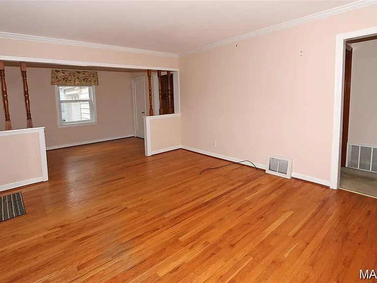 10501 Saint Michael Ln — Photo 4