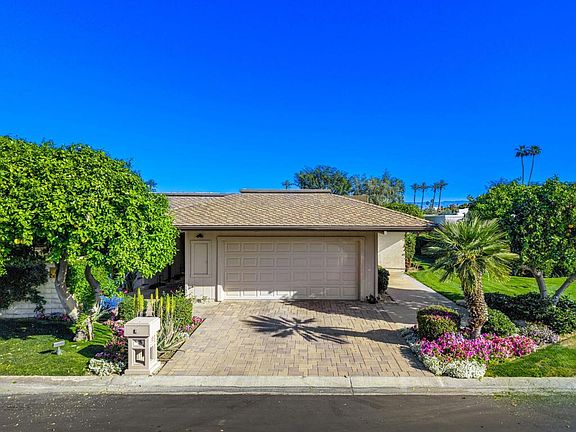 2nd image of 4 Rutgers Ct