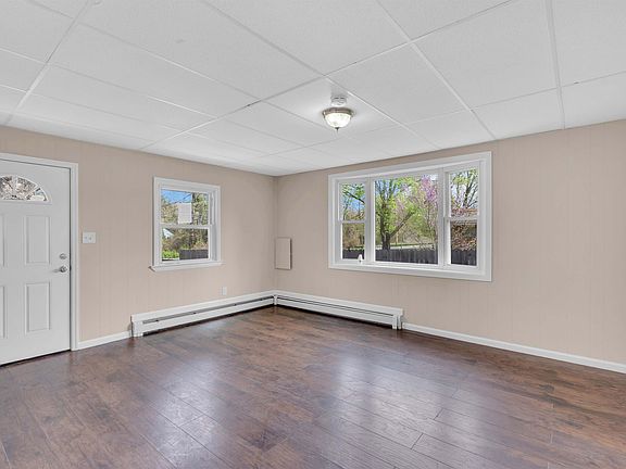 2nd image of 165 W 6th St
