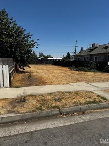 2524 K St, Bakersfield, CA, 93301