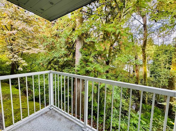 12315 NE Woodinville Dr APT 209
