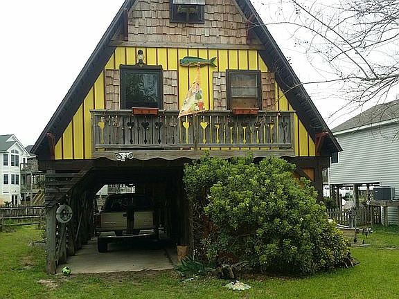 Front view from street 