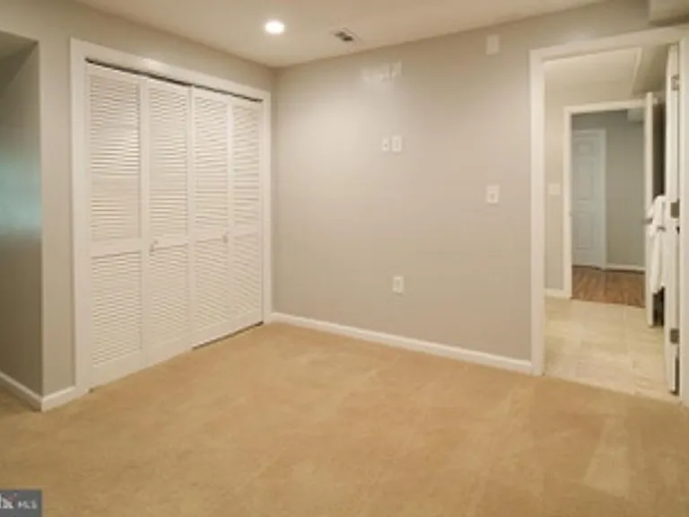 391 Windermere Dr — Photo 26