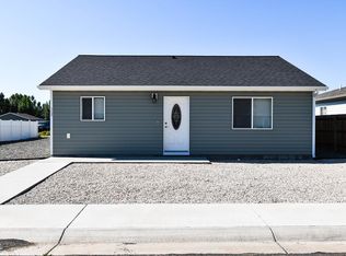 1132 E Madison St, Powell, WY 82435