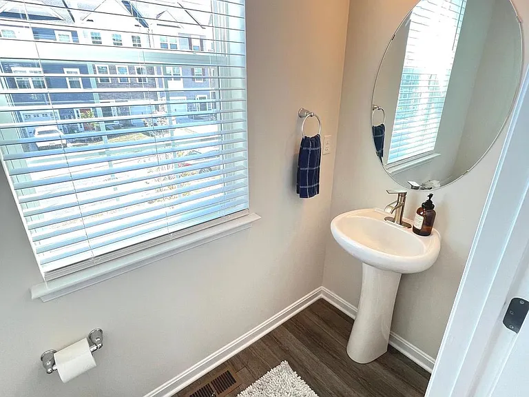 4917 Arcola Rd — Photo 23