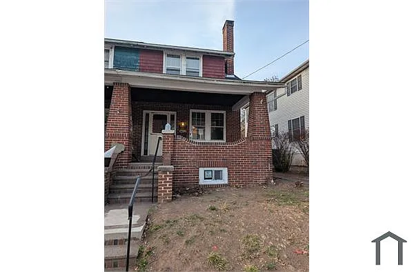 463 Spruce St photo 1