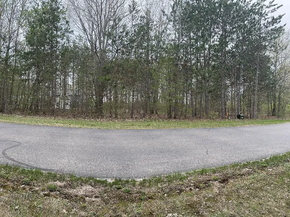 4822 Michakewa Trl, Cheboygan, MI 49721
