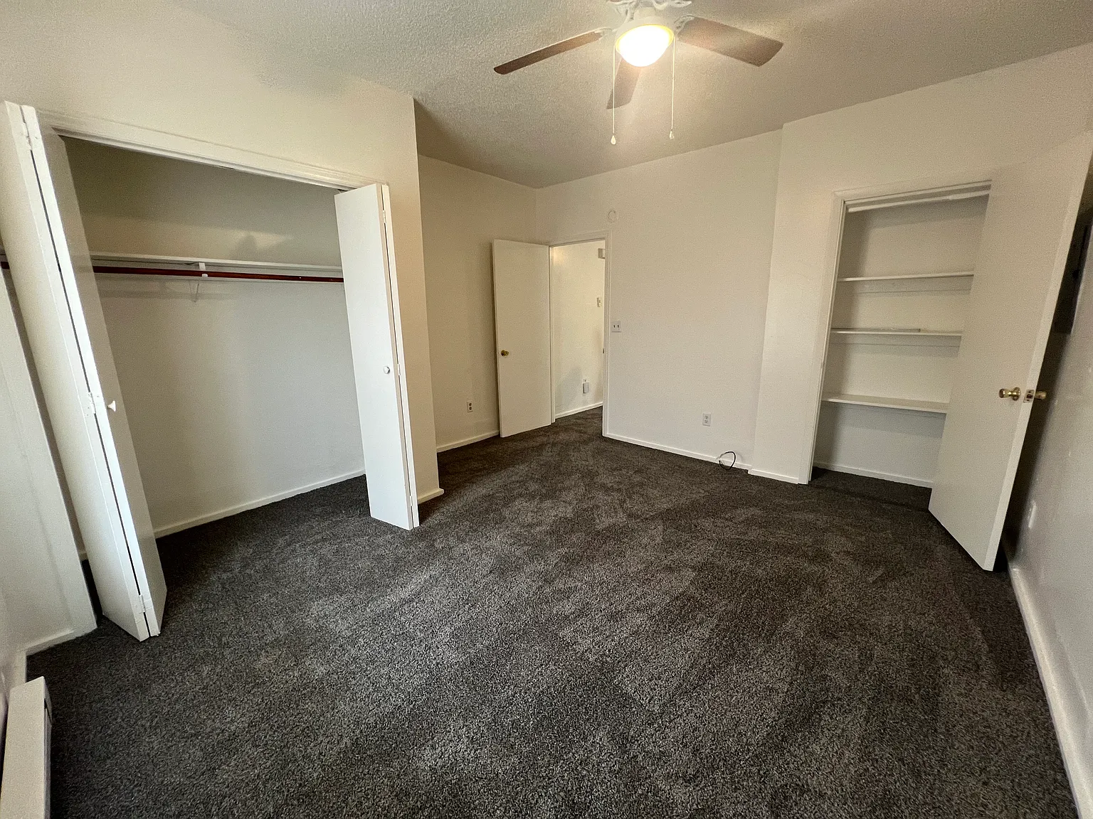1 bed, 900 sqft, $885 — Photo 3