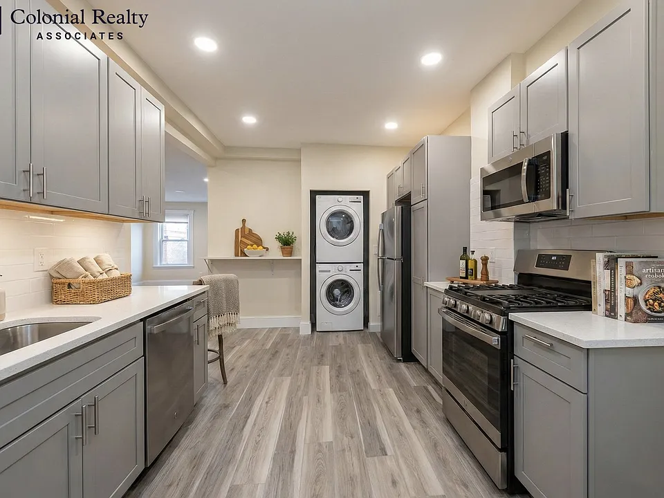 44 Brackett St #3