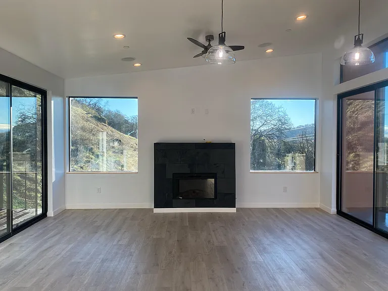 5139 Warm Springs Rd — Photo 5
