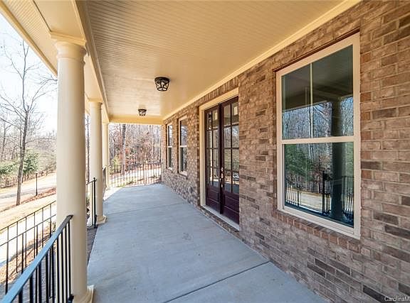 2nd image of 8117 Bay View Ln