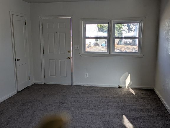 4th image of 623 Dudley Ave #A