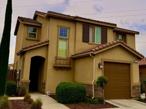 6153 W Marble Hill Dr, Fresno, CA 93722