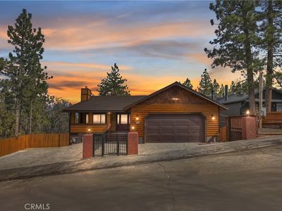 855 Cedar Ln, Sugarloaf, CA, 92386