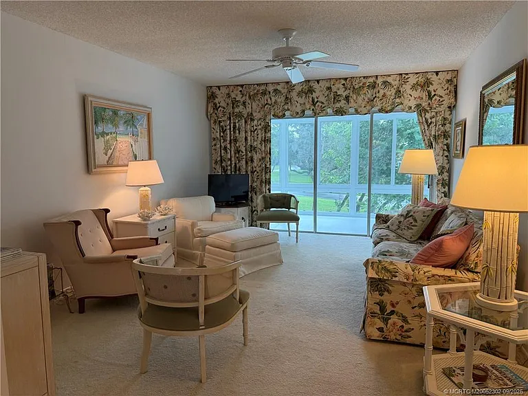 2929 SE Ocean Blvd #8 — Photo 9