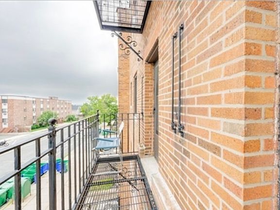 5th image of 465 Broadway APT 7