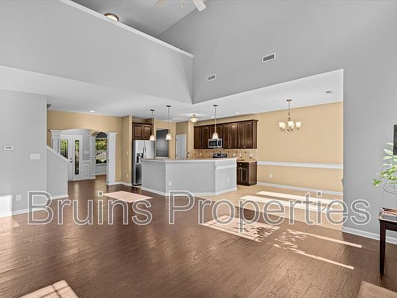 5th image of 1814 Castle Gate Ct