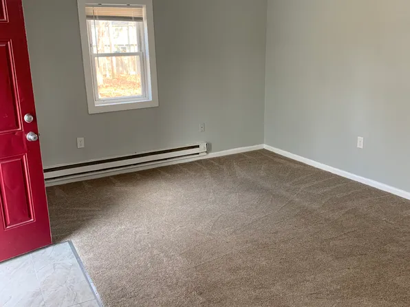 18200 Graham Ct #64, Triangle, VA 22172