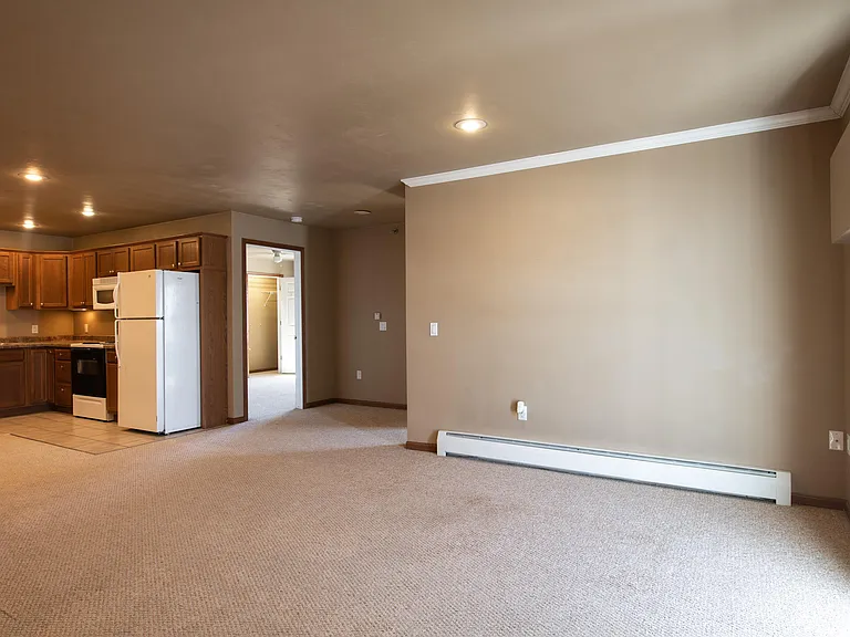 830 E Elm Dr #3D — Photo 5