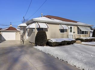 2400 Rupert BOULEVARD, Racine, WI 53405