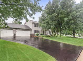 1415 Kingswood Ponds Rd, Eagan, MN 55122