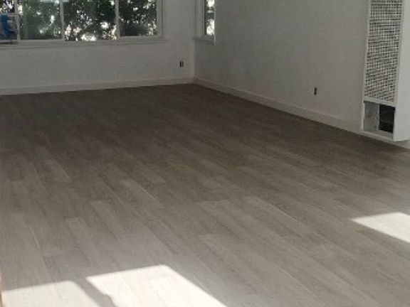 3rd image of 4126 W Toluca Lake Ave #1/2