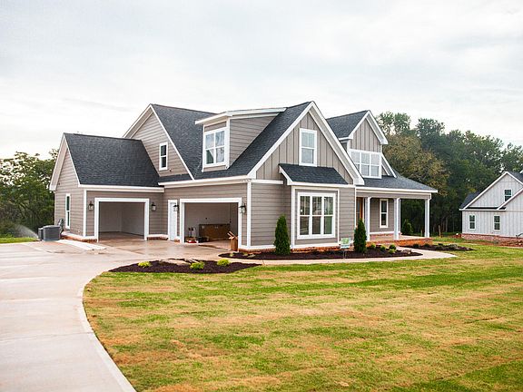 3rd image of 4146 Highfield Drive