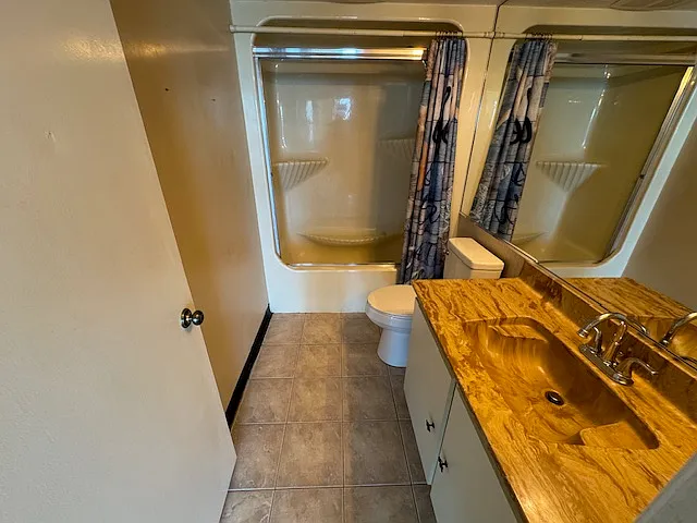 1 Oceans West Blvd #19B2 — Photo 41