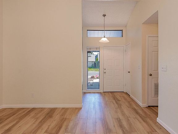 4th image of 2961 Renee Ct