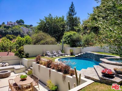 5866 Spring Oak Dr, Los Angeles, CA, 90068