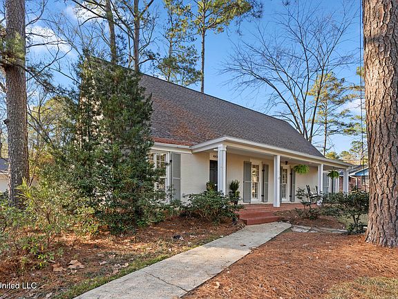 2nd image of 4465 Wedgewood St