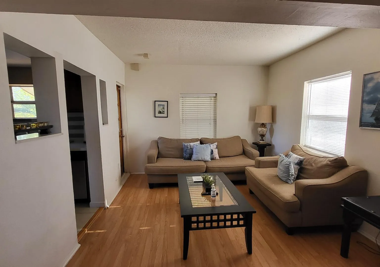 2 bed, 900 sqft, $1,499 — Photo 2