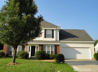 11921 Silvercrest Dr, Charlotte, NC 28215