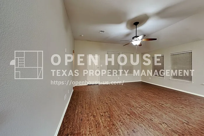 423 Butternut Dr — Photo 5
