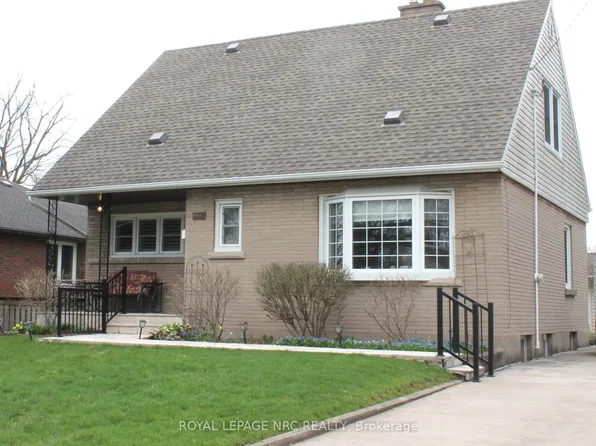 6987 Dell Ave, Niagara Falls, ON L2G 4W1