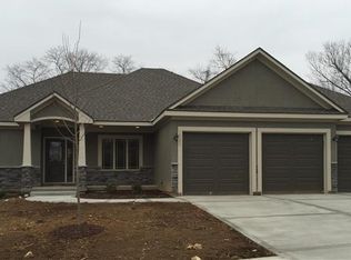 19532 E 14th St, Independence, MO 64056