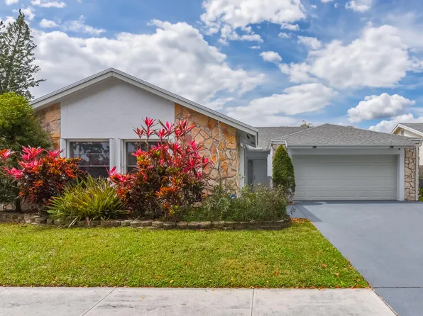 20977 Country Creek Drive, Boca Raton, FL 33428