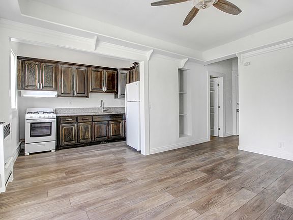 3rd image of 718 S Alvarado St APT 105