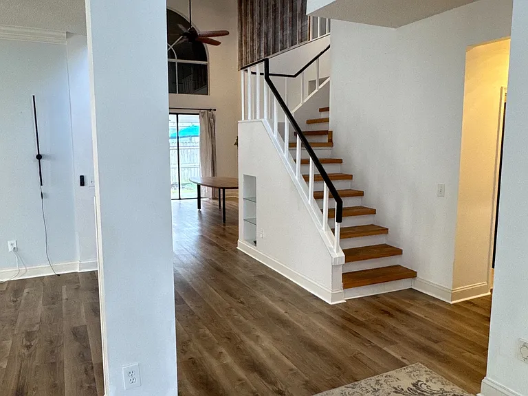 10894 Old Bridgeport Ln — Photo 21