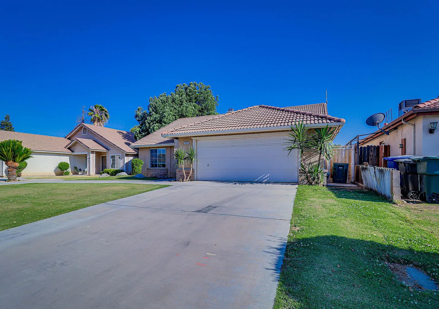 Spacious Home in SW Bakersfield! — Photo 2