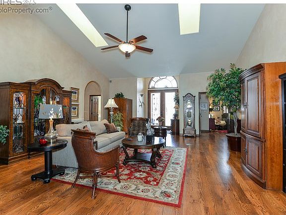 Vaulted Ceilings & Skylights