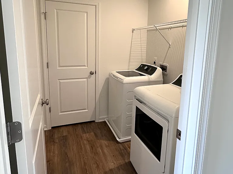 151 Capulet Ct — Photo 7