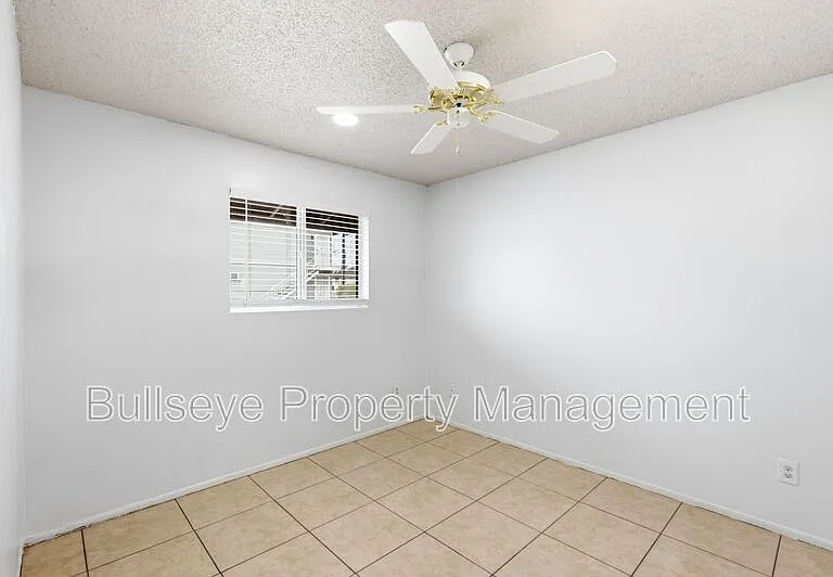 2245 W Glenrosa Ave #2 — Photo 13