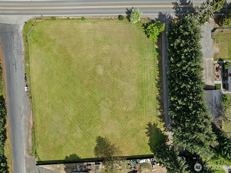 4th image of 19316 Rhodes Lake Road E