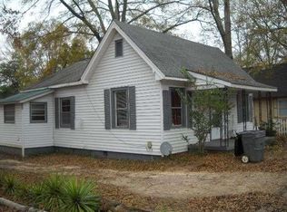 102 1/2 Frederick St, Hogansville, GA