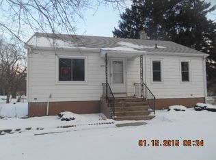 10514 W York House Rd, Beach Park, IL 60087